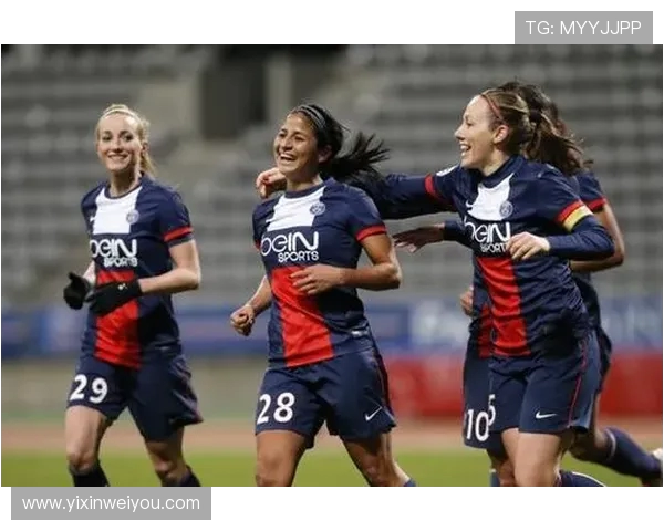 米兰队与布加勒斯特星的激烈对决引发足球迷热议与期待